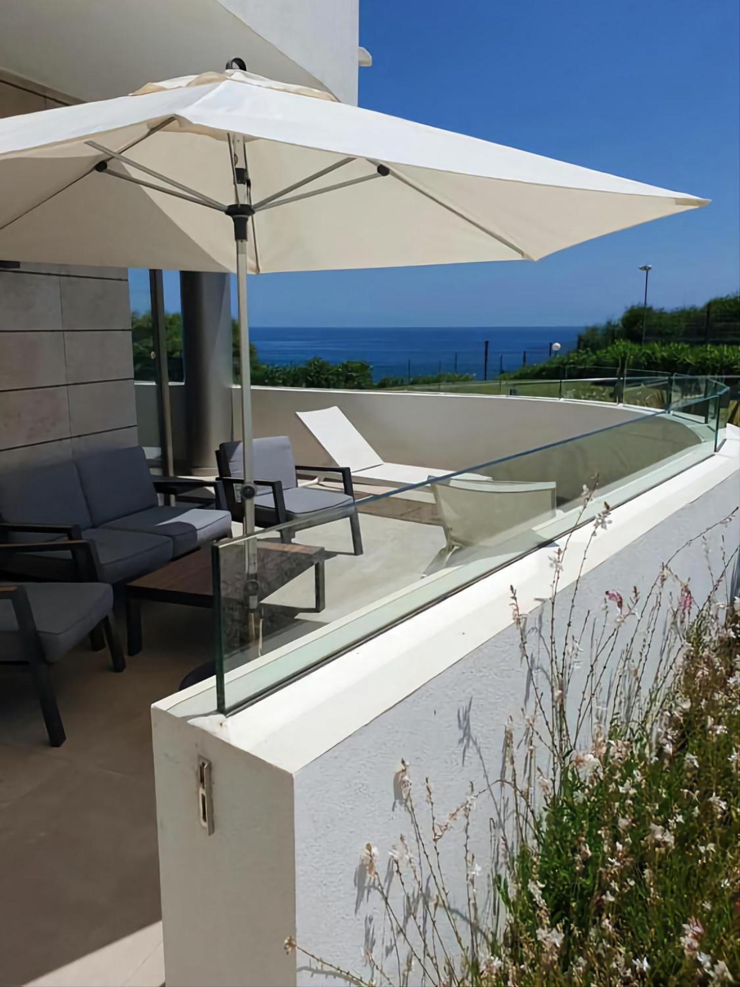 Luxury Beachfront Apartment With Pool, Sauna, Fitness And Gym In Province Malaga, Andalusia Mijas Eksteriør billede