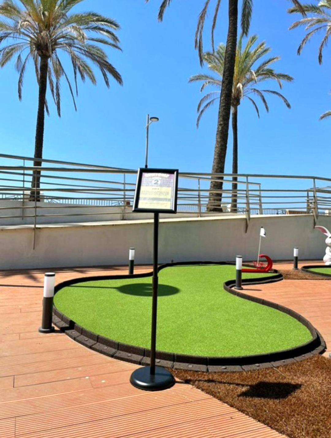 Luxury Beachfront Apartment With Pool, Sauna, Fitness And Gym In Province Malaga, Andalusia Mijas Eksteriør billede