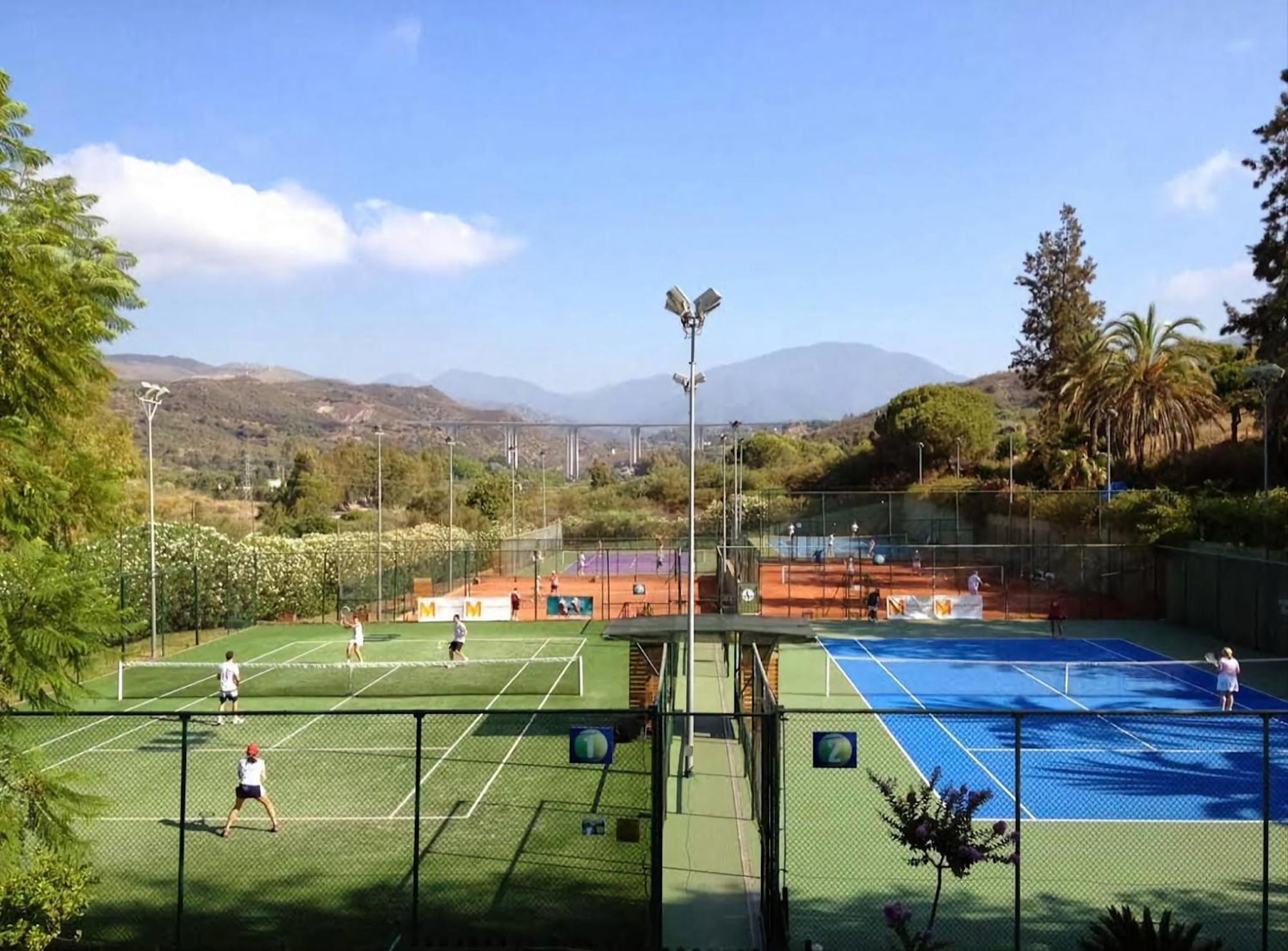 Luxury Beachfront Apartment With Pool, Sauna, Fitness And Gym In Province Malaga, Andalusia Mijas Eksteriør billede