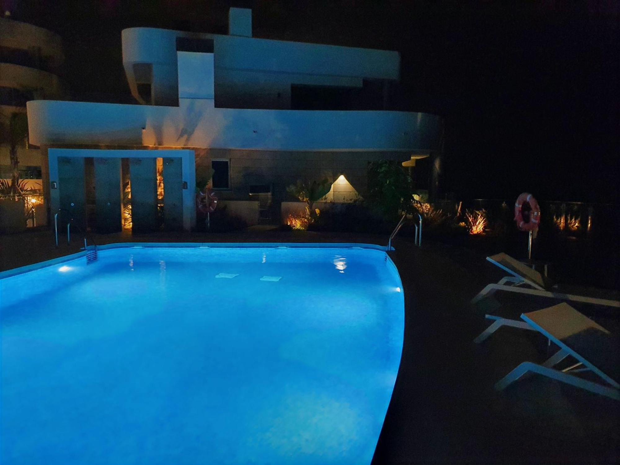 Luxury Beachfront Apartment With Pool, Sauna, Fitness And Gym In Province Malaga, Andalusia Mijas Eksteriør billede